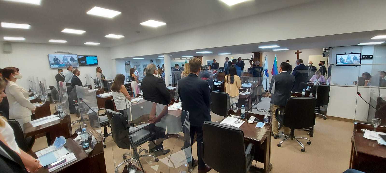 JURARON LOS 16 NUEVOS LEGISLADORES Élida Cuesta será la nueva presidenta de la Cámara de Diputados del Chaco