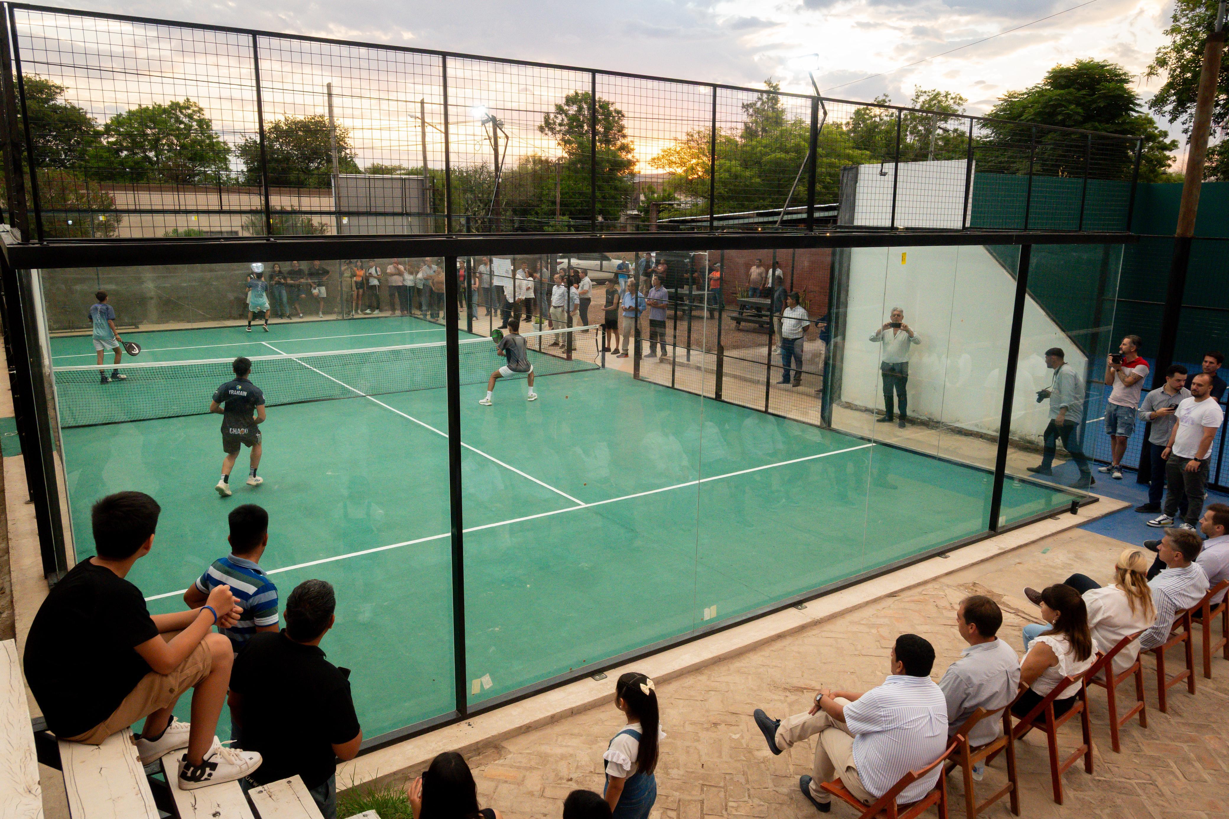 *NUEVO ESPACIO PARA LOS JÓVENES: EL GOBERNADOR ZDERO INAUGURÓ LA CANCHA DE PÁDEL EN PAMPA DEL INFIERNO*
