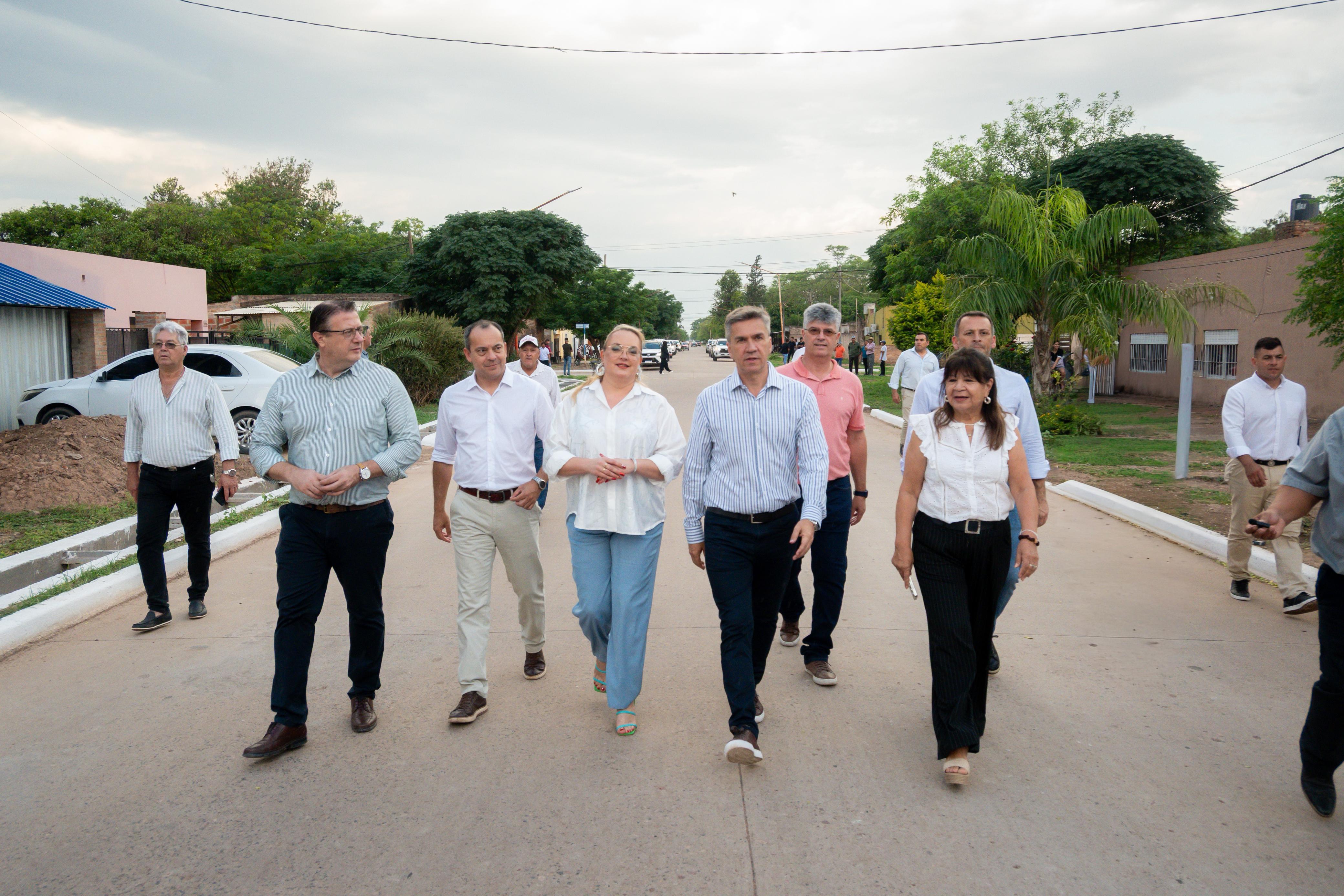 *OBRAS QUE TRANSFORMAN: NUEVAS CUADRAS DE PAVIMENTO, DESAGÜES Y MÁS CONECTIVIDAD PARA PAMPA DEL INFIERNO*