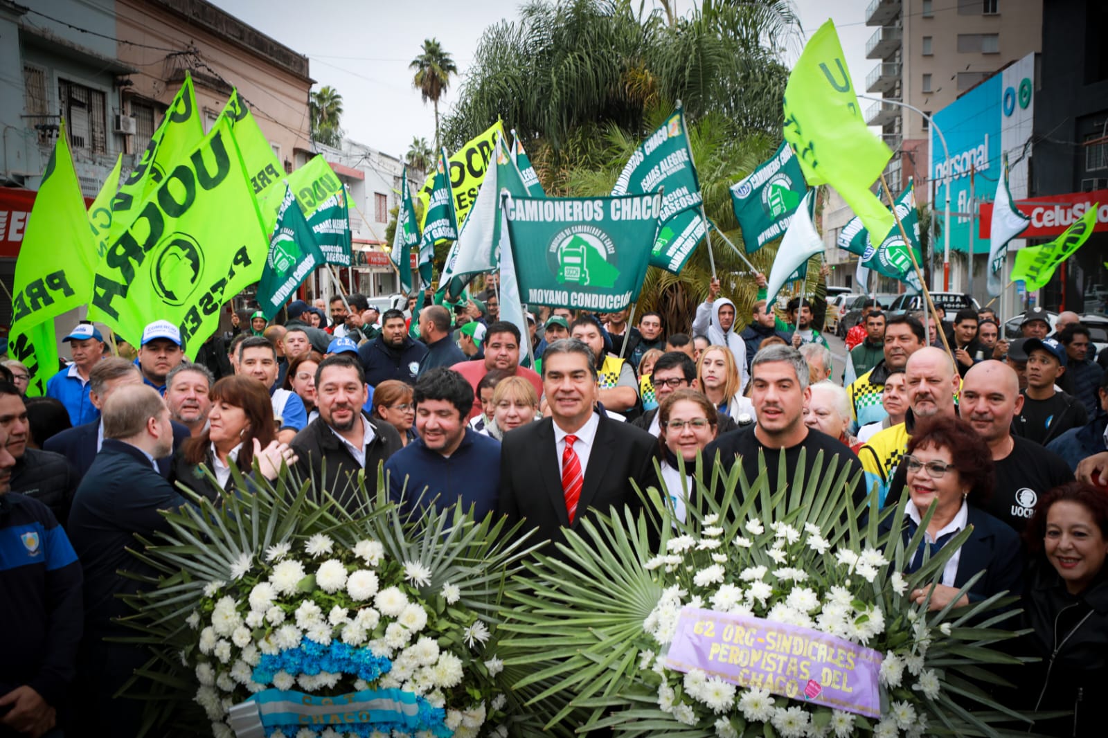 En el día internacional de las y los trabajadores, el gobernador realizó la ofrenda floral a los bustos de Perón y Evita