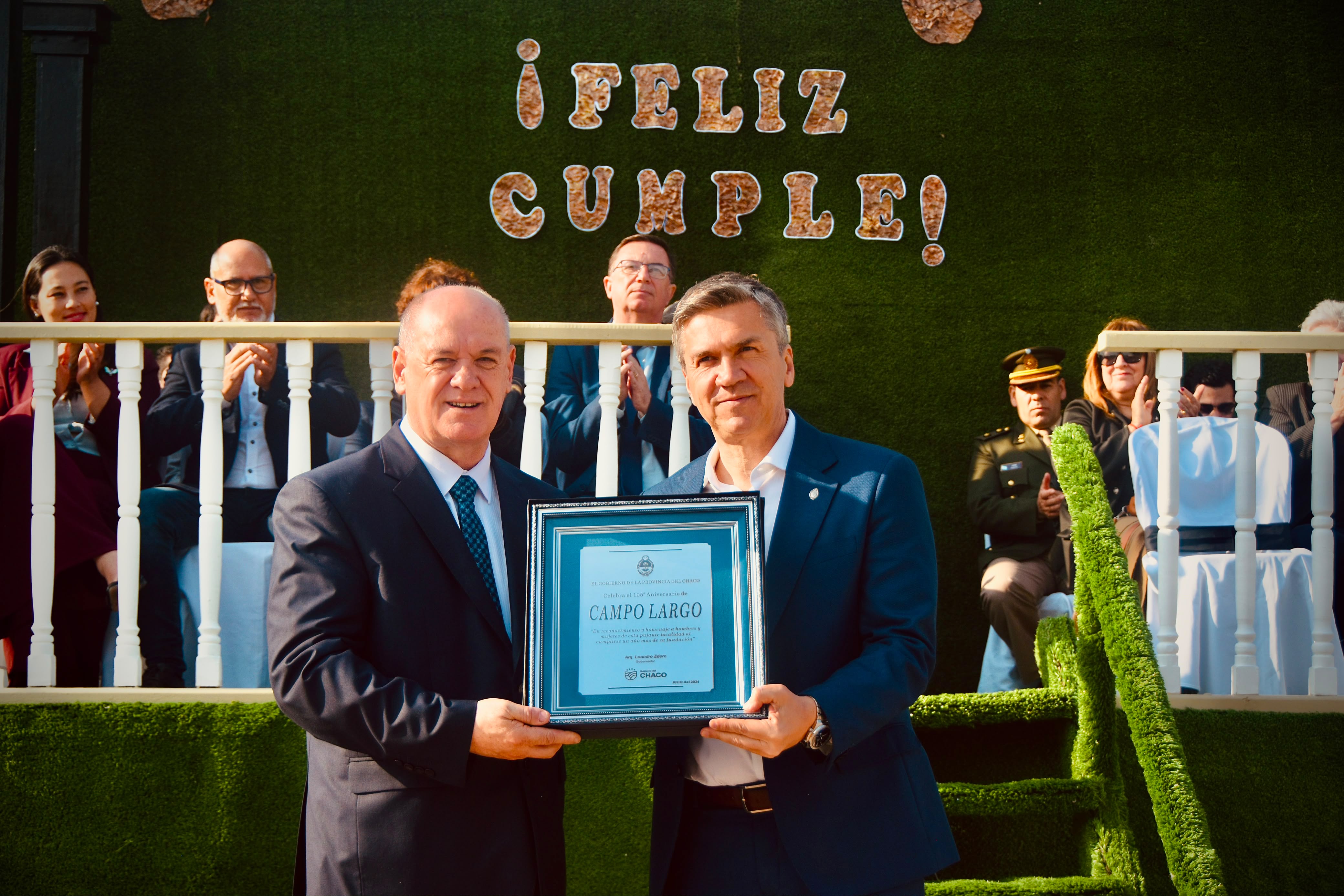 *EN SU 105&deg; ANIVERSARIO, CAMPO LARGO ABRI&Oacute; SU PASEO DE EMPRENDEDORES Y SE ENTREGARON T&Iacute;TULOS DE PROPIEDAD*