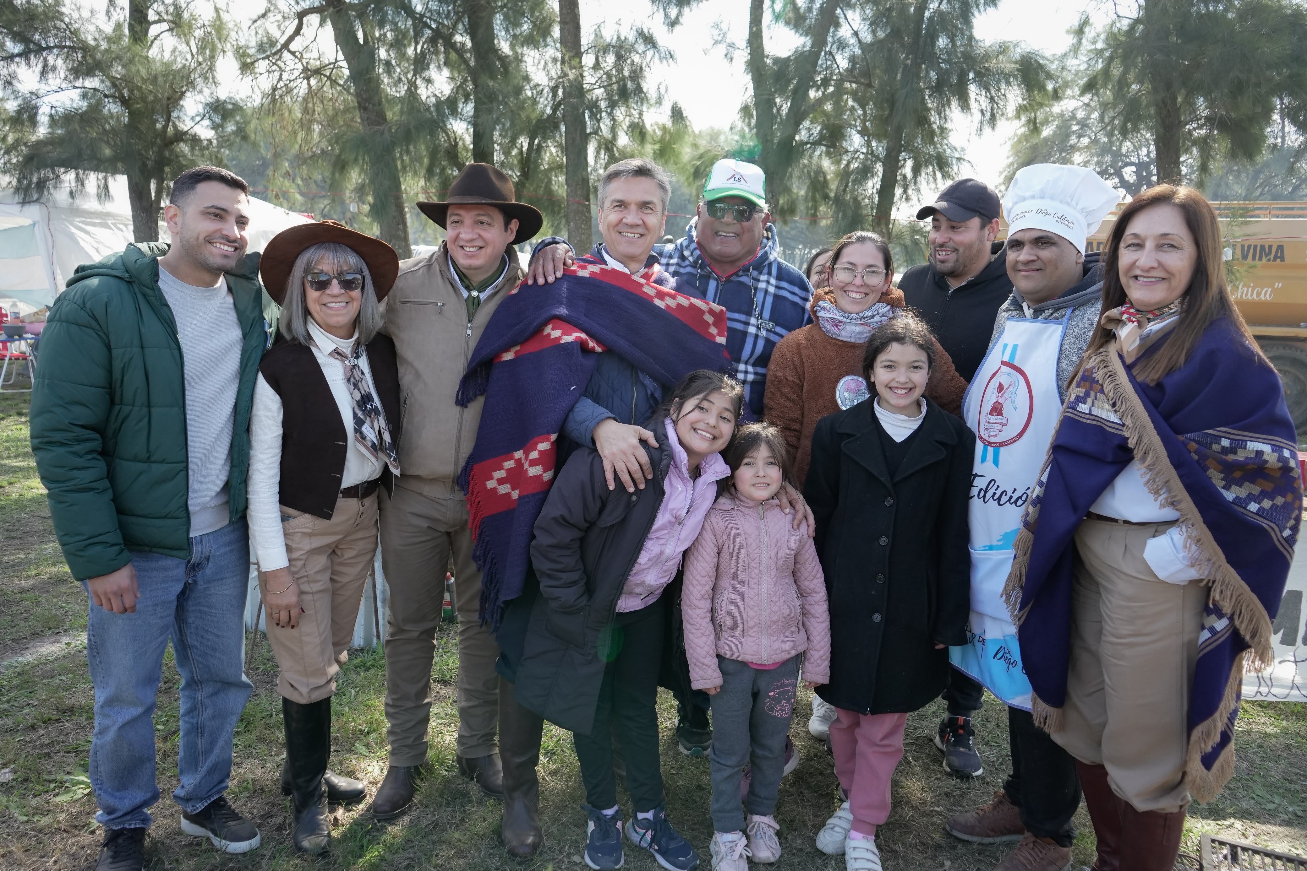 *SANTA SYLVINA: EL GOBERNADOR ZDERO ACOMPAÑÓ LA 10ª FIESTA REGIONAL DEL LOCRO Y LA ARGENTINIDAD Y RATIFICÓ SU APOYO A LAS TRADICIONES CHAQUEÑAS*