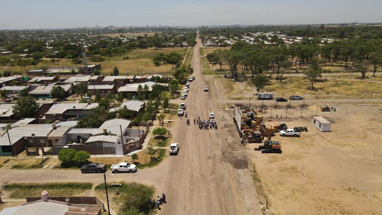 CONVENIOS FIRMADOS POR CAPITANICH CON VIALIDAD NACIONAL Más obras para el Chaco: mejor conectividad entre Fontana y Resistencia, y una nueva ruta para El Impenetrable