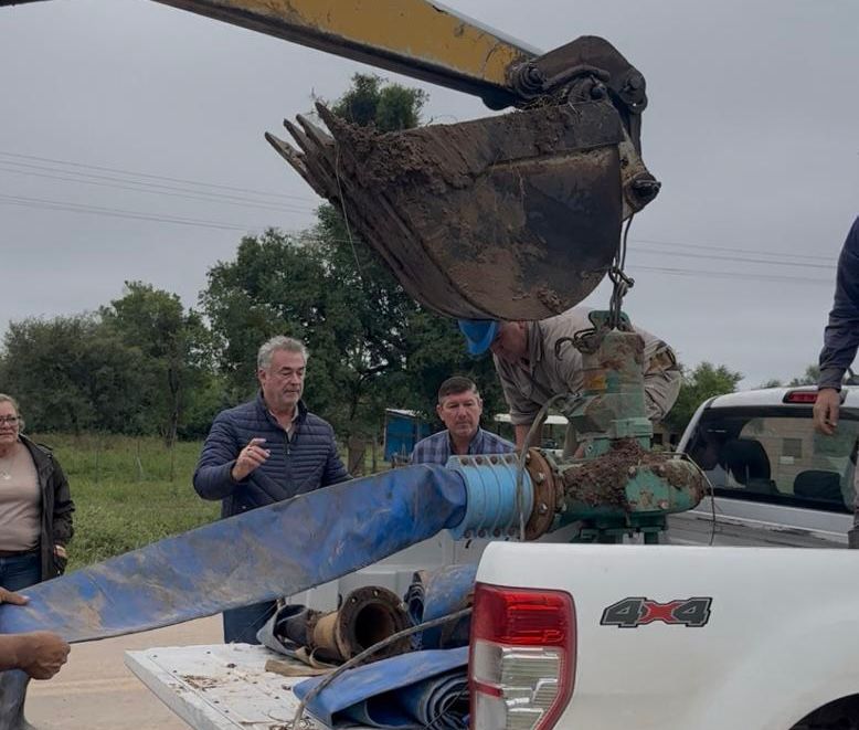 *MIRAFLORES: ASISTENCIA Y ACOMPA&Ntilde;AMIENTO DEL GOBIERNO PROVINCIAL A LAS FAMILIAS DAMNIFICADAS*