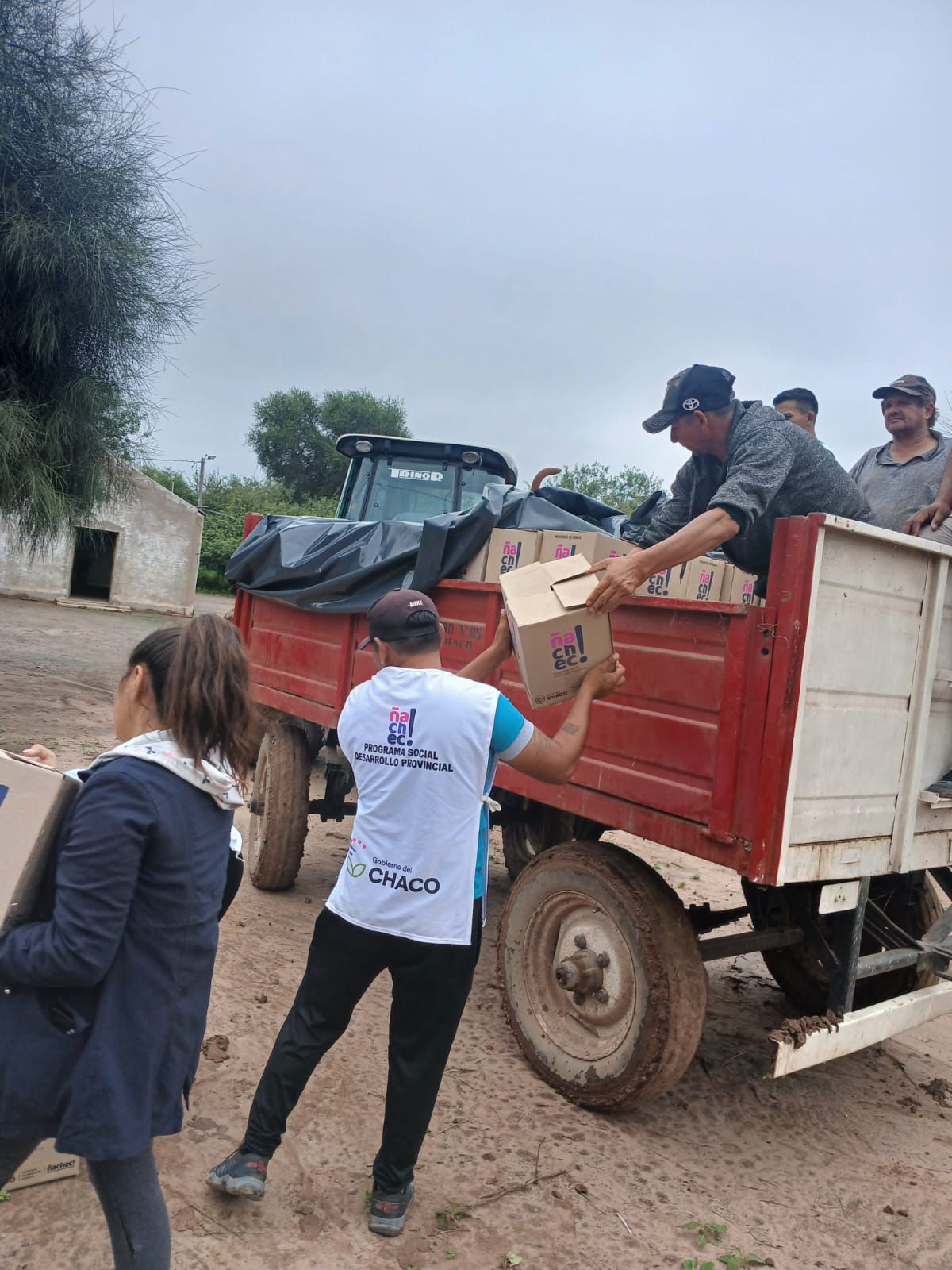 *MIRAFLORES: ASISTENCIA Y ACOMPA&Ntilde;AMIENTO DEL GOBIERNO PROVINCIAL A LAS FAMILIAS DAMNIFICADAS*
