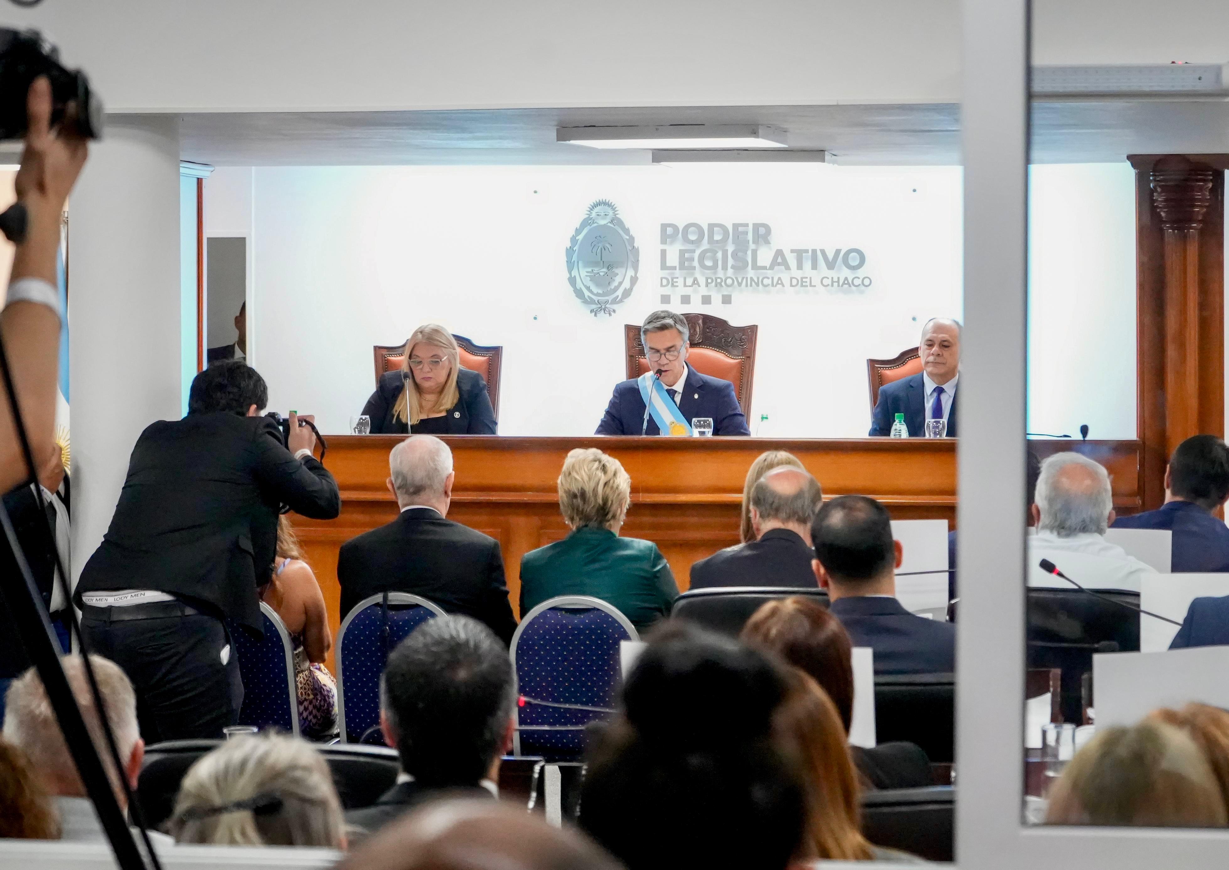 *APERTURA DE SESIONES: “NO VOLVEREMOS ATRÁS, VAMOS HACIA UNA PROVINCIA ORDENADA Y CON RUMBO” EXPRESÓ ZDERO*