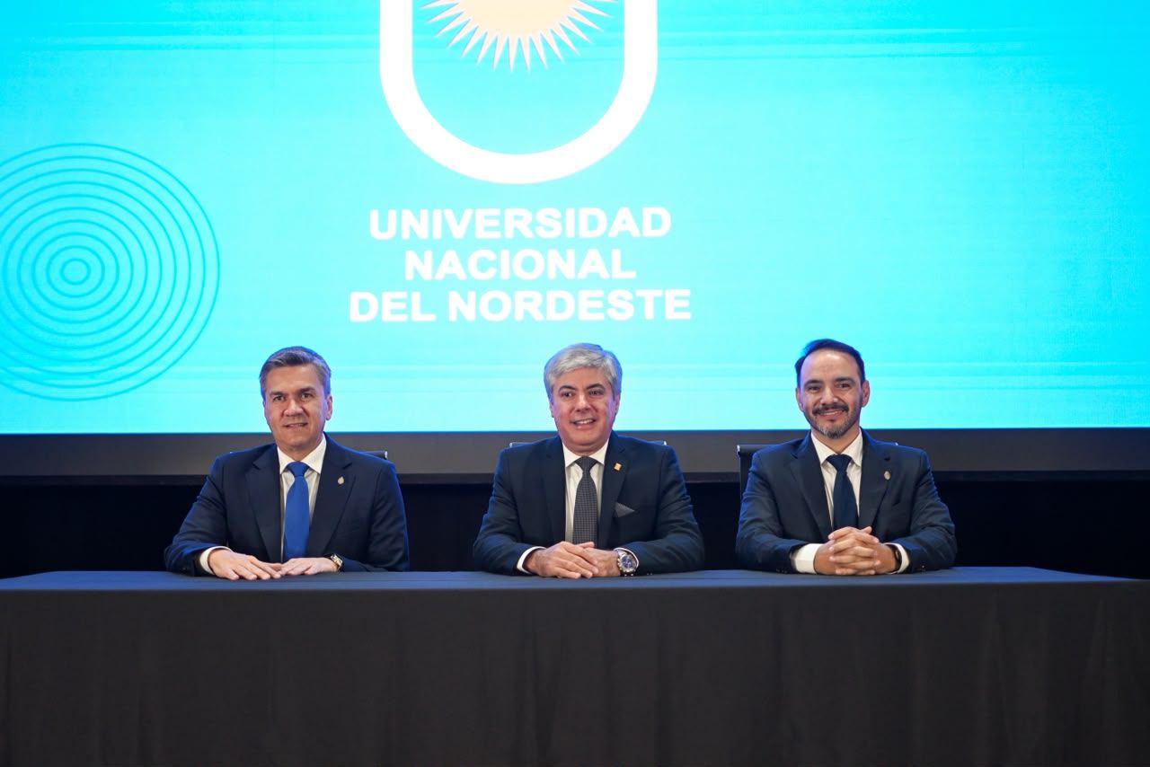 *&rdquo;LA UNNE ES UNA USINA DE CONOCIMIENTO PARA LA REGI&Oacute;N&rdquo;, AFIRM&Oacute; ZDERO AL ACOMPA&Ntilde;AR LA ASUNCI&Oacute;N DE LARROZA*