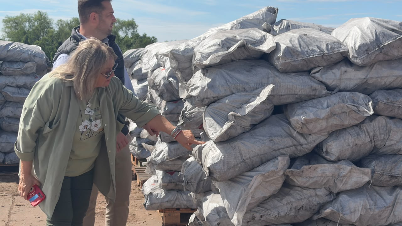 *EL PUERTO BARRANQUERAS FORTALECE SU ROL ESTRATÉGICO CON UNA NUEVA EXPORTACIÓN DE CARBÓN VEGETAL A ESTADOS UNIDOS*