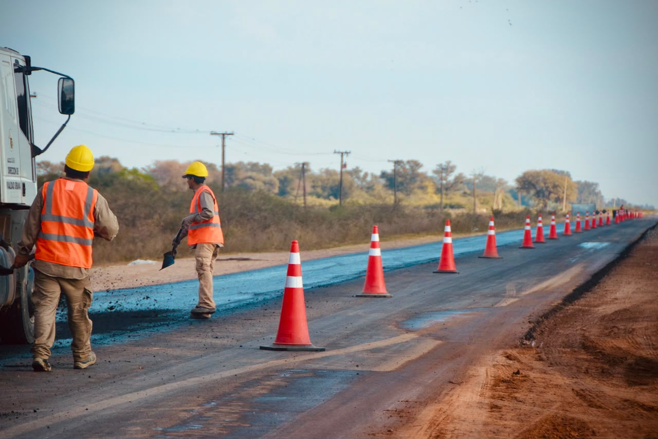 *LAS BREÑAS: EL GOBERNADOR ZDERO SUPERVISÓ EL AVANCE DE OBRAS EN LA RUTA PROVINCIAL Nº 6*