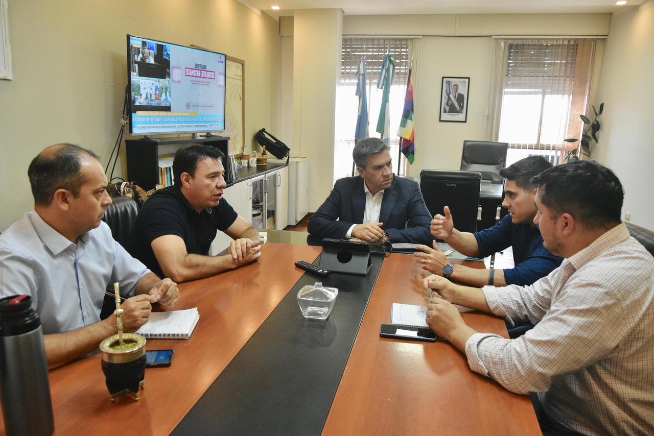 CASA DE GOBIERNO: ZDERO RECIBI&Oacute; AL INTENDENTE DE MIRAFLORES, RAFAEL FR&Iacute;AS