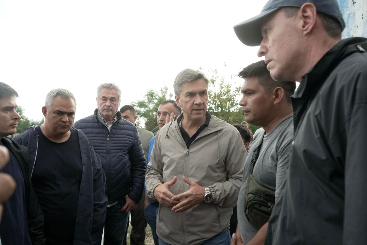 *EL GOBIERNO PROVINCIAL DESPLIEGA OPERATIVO DE ASISTENCIA EN LAS LOCALIDADES AFECTADAS POR LAS LLUVIAS*