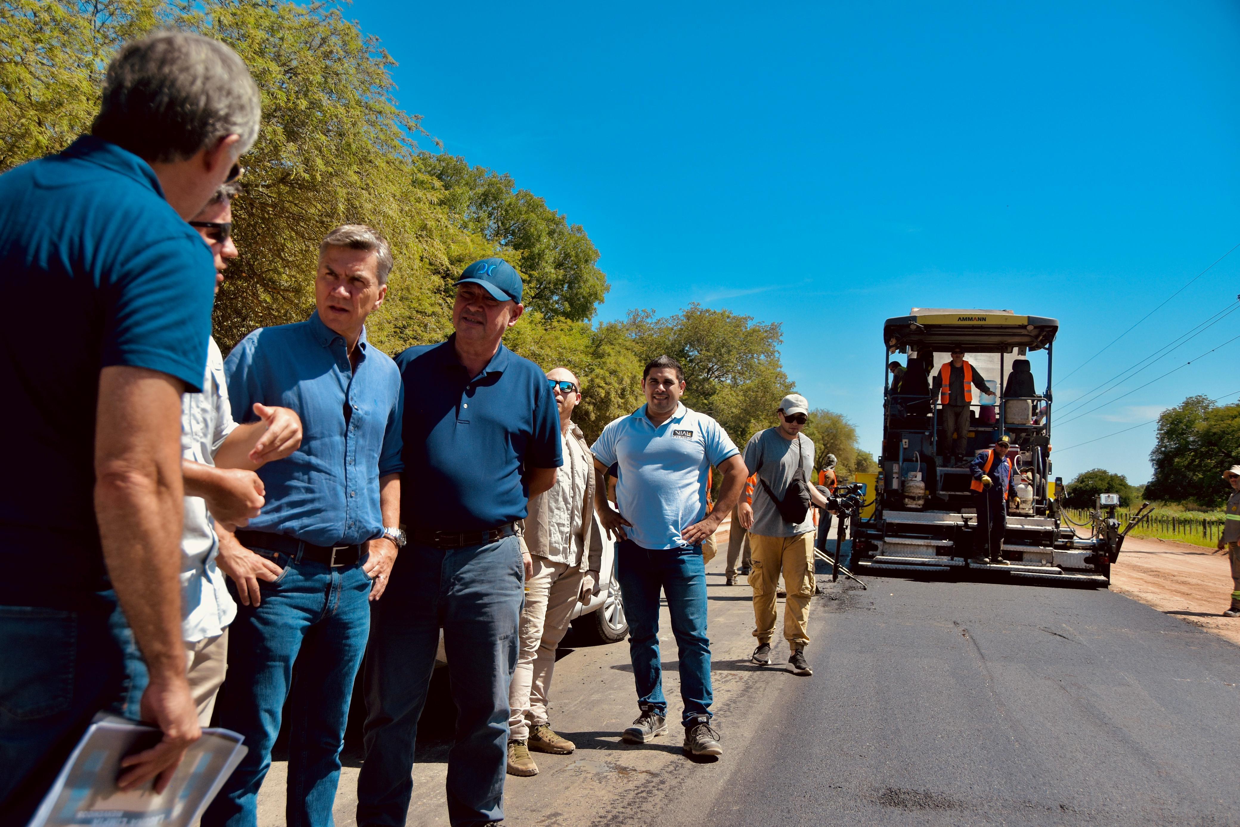 *EL GOBERNADOR ZDERO INSPECCIONÓ LAS OBRAS DE REPARACIÓN EN LA RUTA PROVINCIAL N° 9*