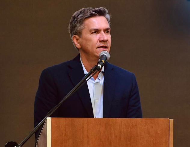 *EL GOBERNADOR ZDERO SOLICITAR&Aacute; SUSPENDER LA ESCRITURACI&Oacute;N DEL LOTE 88 EN MIRAFLORES