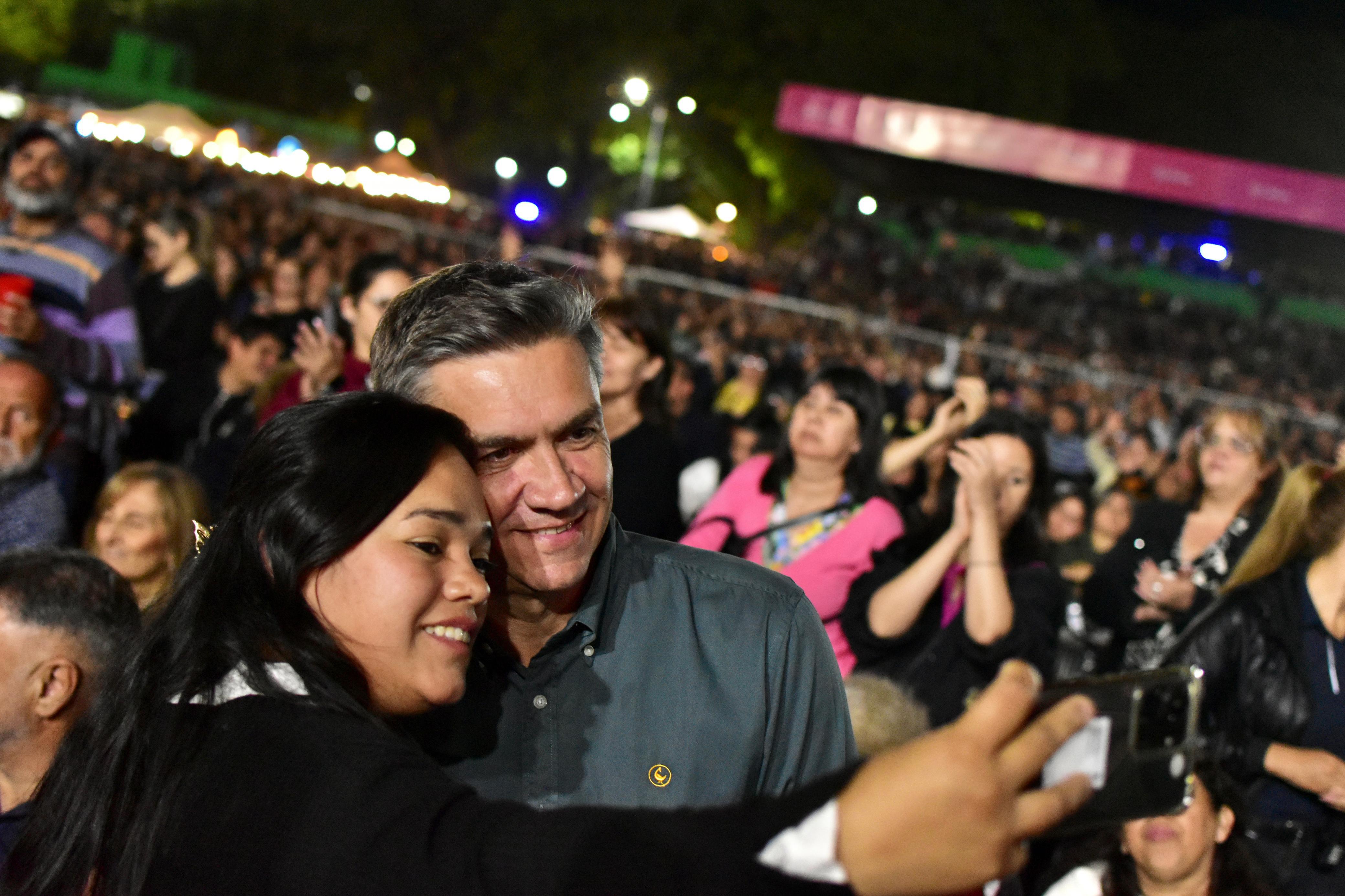 *EL FESTIVAL QUE YA ES MARCA CHAQUEÑA: “CHACO VIBRA LLEGÓ PARA QUEDARSE” DIJO EL GOBERNADOR ZDERO*