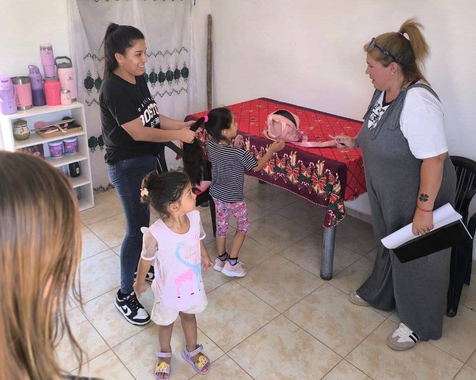 *EL INSTITUTO DE VIVIENDA REALIZ&Oacute; UN RELEVAMIENTO Y ACOMPA&Ntilde;AMIENTO SOCIAL A FAMILIAS ADJUDICATARIAS EN EL SAUZALITO*