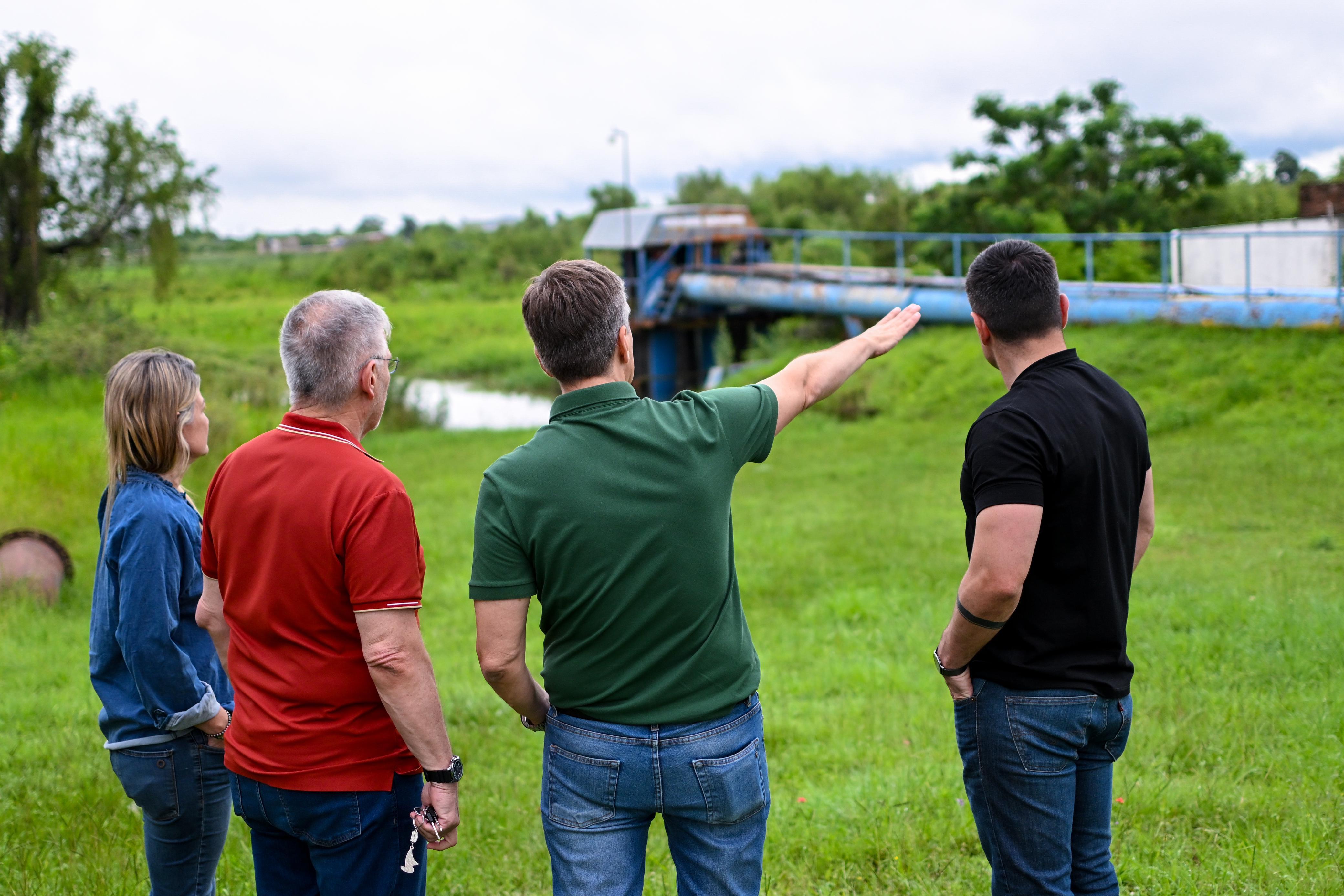 *EL GOBERNADOR ZDERO SUPERVIS&Oacute; OBRAS DE DESAG&Uuml;ES Y DEFENSAS EN EL GRAN RESISTENCIA*