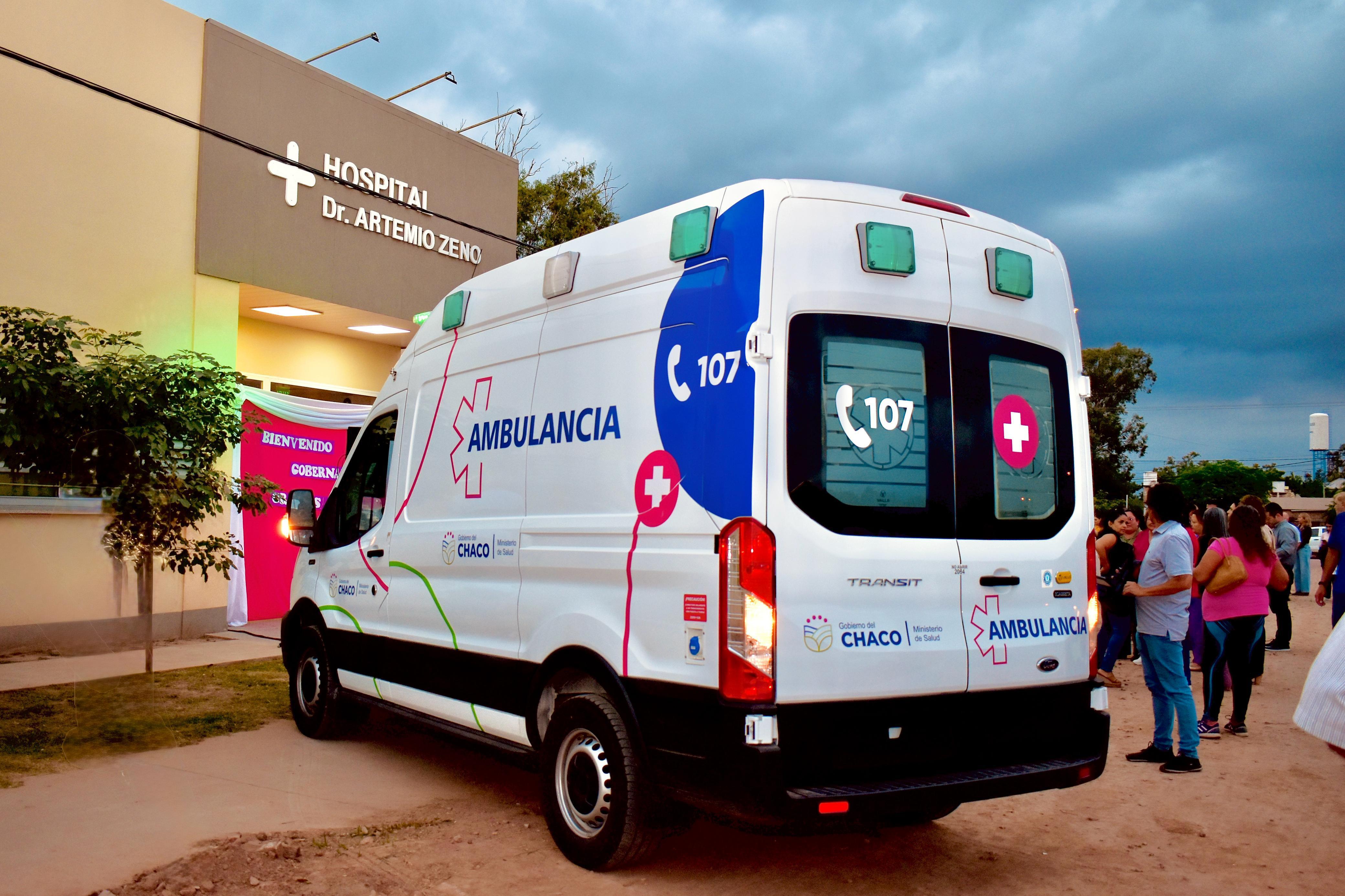 *HERMOSO CAMPO: EL GOBIERNO PROVINCIAL REFUERZA SISTEMA SANITARIO CON NUEVA  AMBULANCIA PARA EL HOSPITAL