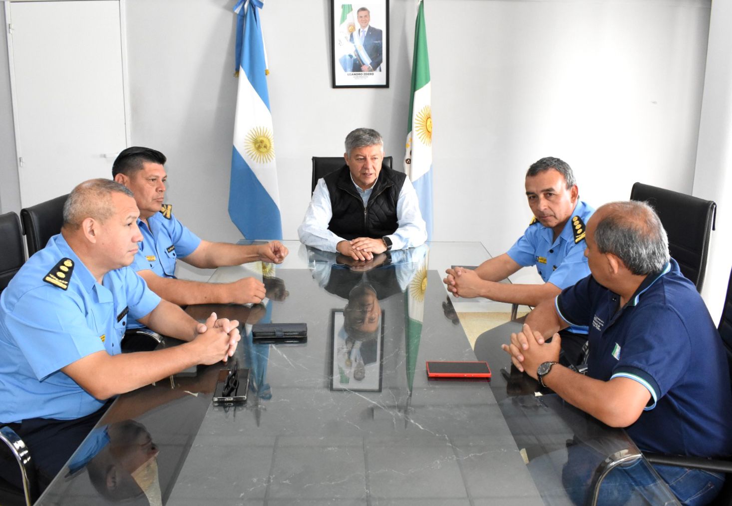 EL MINISTRO MATKOVICH DESTAC&Oacute; LA JORNADA ELECTORAL PAC&Iacute;FICA Y EL COMPROMISO C&Iacute;VICO DE LOS CHAQUE&Ntilde;OS